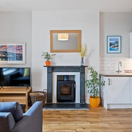 Pendennis - Bright Victorian Flat, Sea Views & Close To Beach Falmouth Kültér fotó