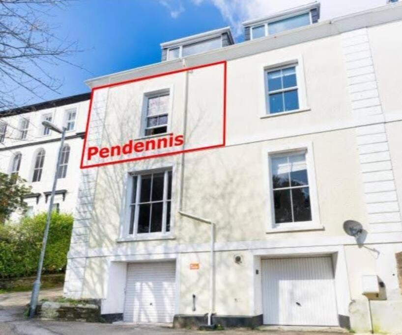 Pendennis - Bright Victorian Flat, Sea Views & Close To Beach Falmouth Kültér fotó